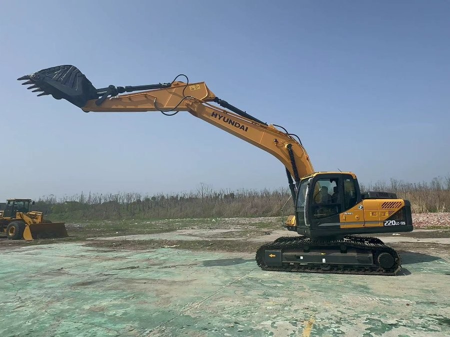 كوريا حفرة هيونداي مستعملة للبيع يد ثانية R220-9s 210 220 215 Jindongyu الآلات