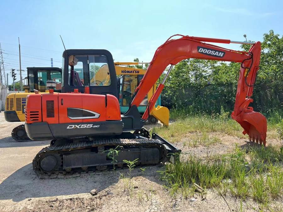 كوريا محفر دوسان مستعمل للبيع يد ثانية DX55-9C Jindongyu الآلات